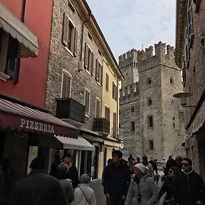 Apartment Aurora Sirmione
